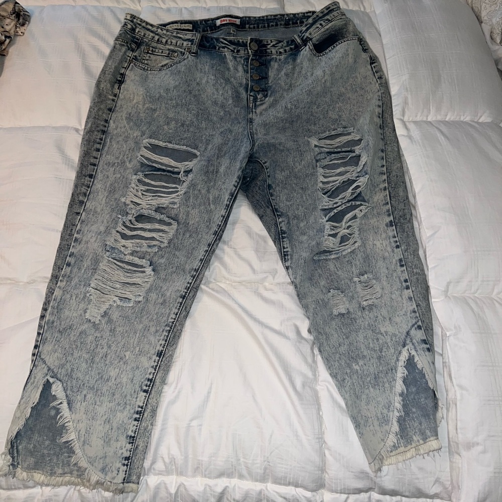 Acid wash High Rise ripped jeans